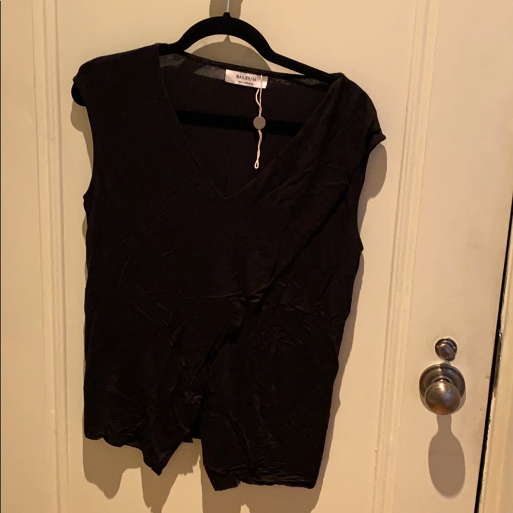 Bailey 44 v-neck top